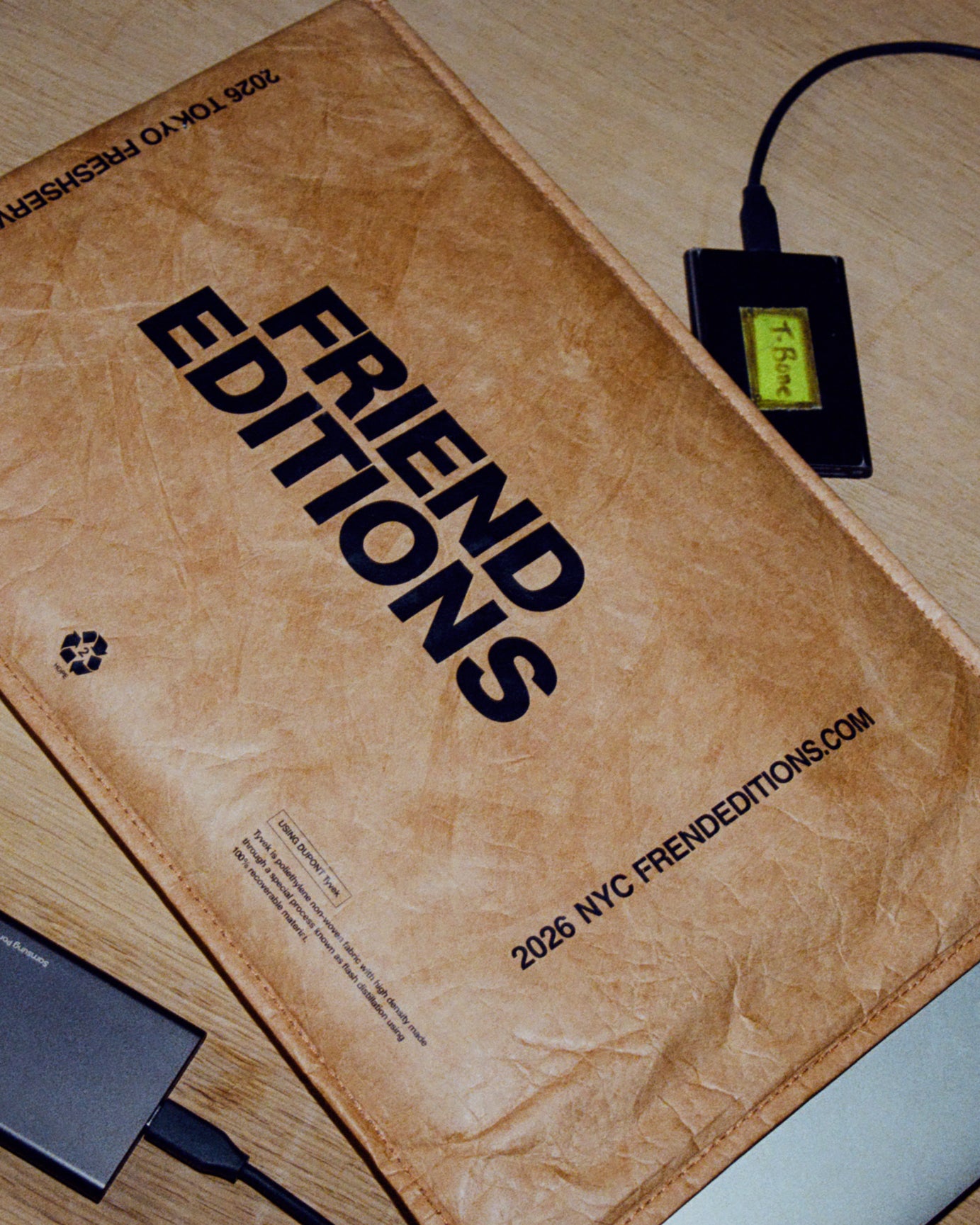 【8/29(土)発売】FE DEVICE SLEEVE 13inch