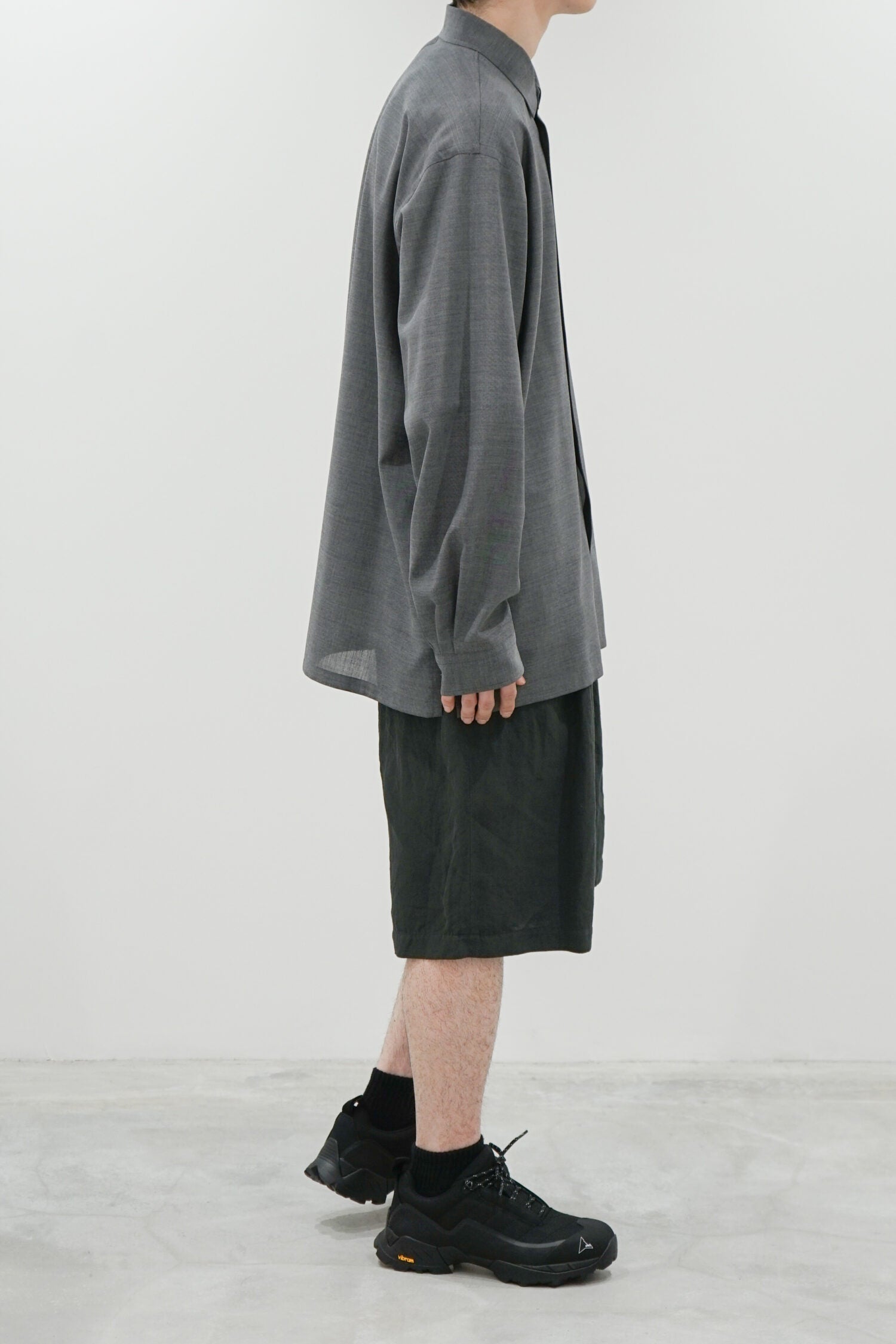 ATON-COTTON LINEN VOILE TWO TUCKED EASY SHORTS