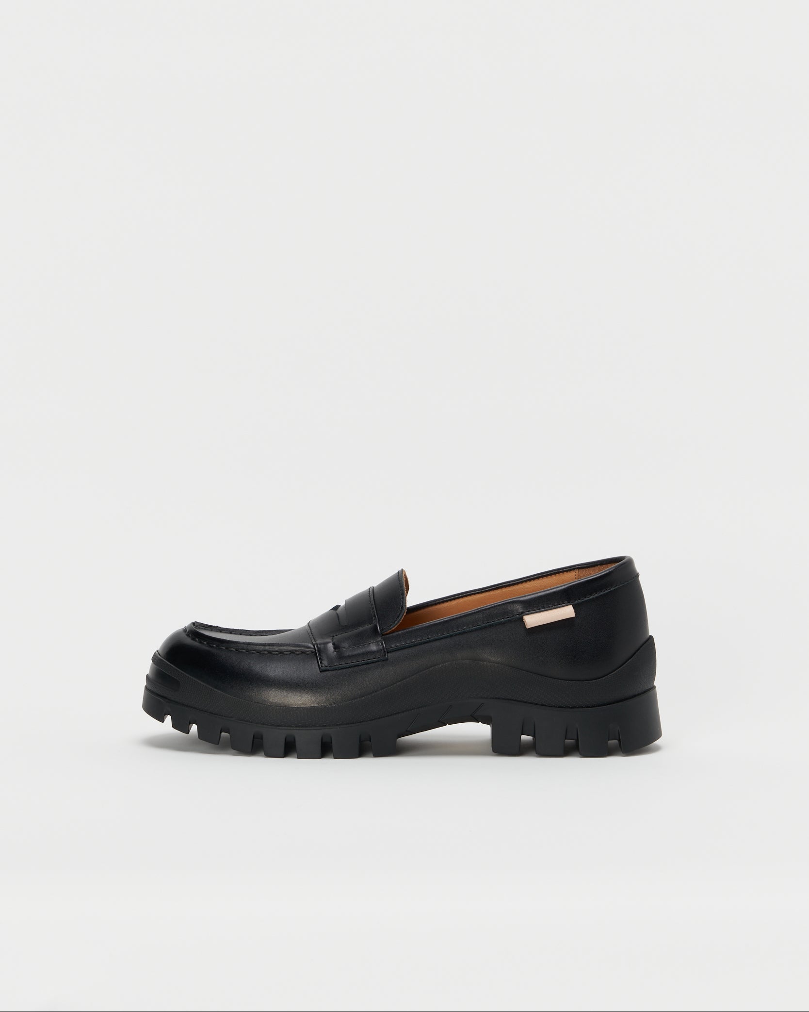 【8/8(土)発売】loafer #2146