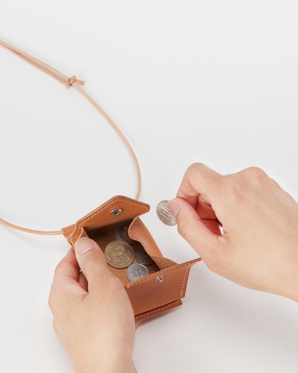 【6/13(土)発売】hang wallet