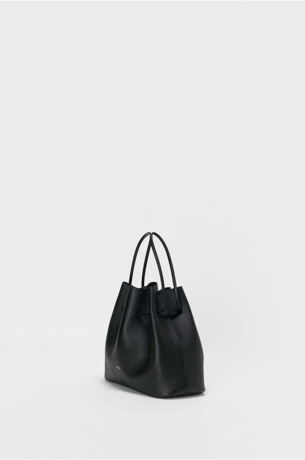 【6/13(土)発売】bucket bag